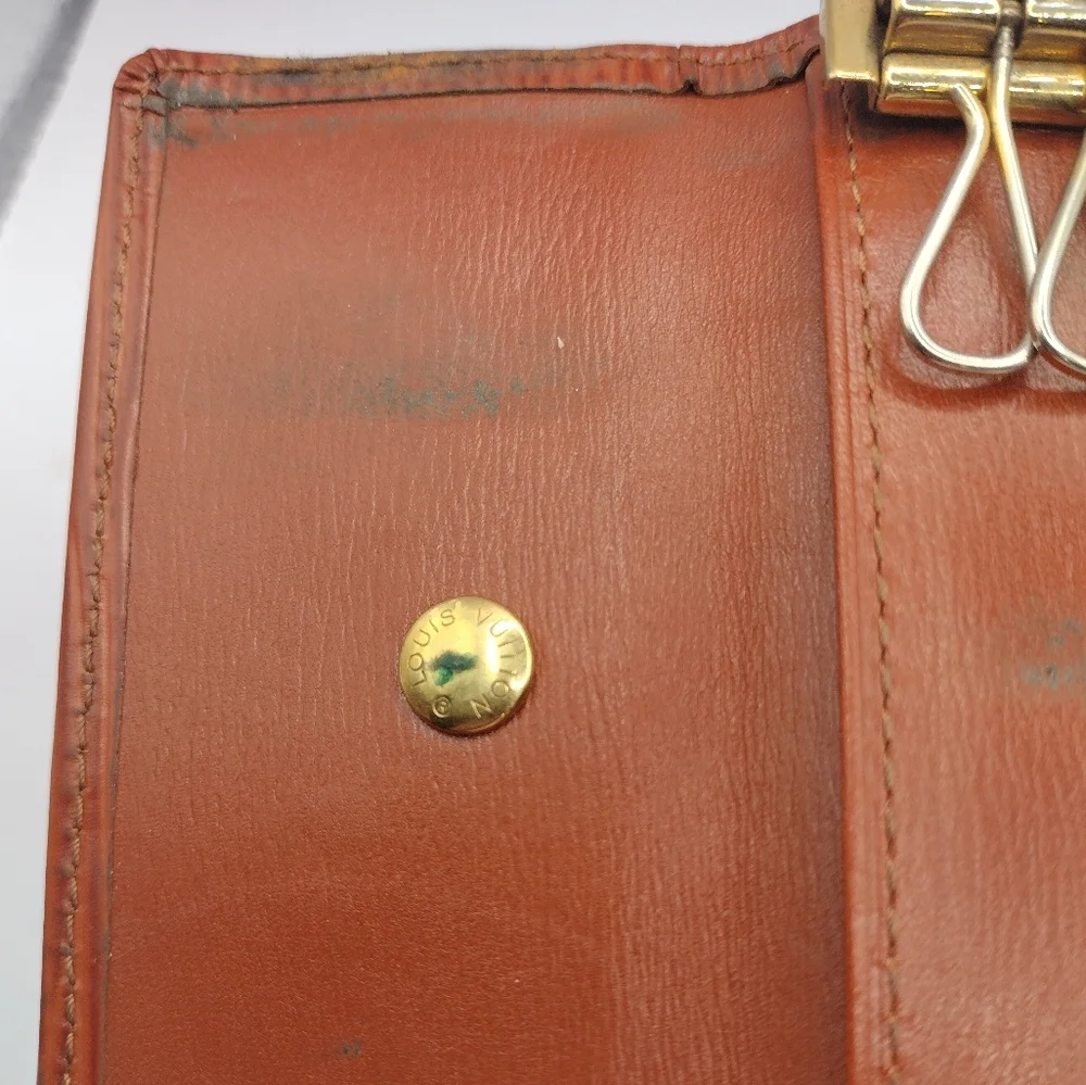 LOUIS VUITTON key case Epi Leather Authentic USED T20370
